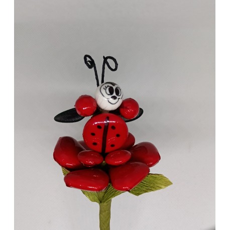 COCCINELLA SU FIORE